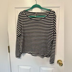 Mi Ami - Drop shoulder shirt - 3/4 sleeve - stripes, lace - sz m/l - crop